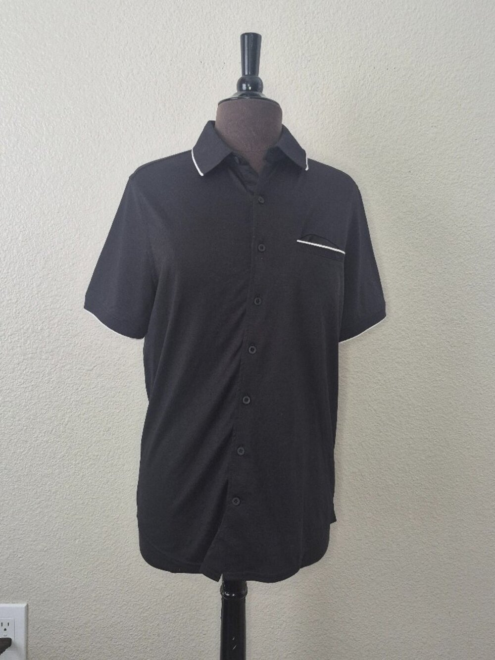 Awearness Kenneth Cole Mens Medium Black Short Sleeve Button Up Polo Shirt EUC